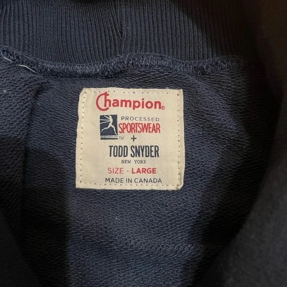 Todd Snyder Todd Snyder + Champion Tipped Turtleneck Sweatshirt in Navy SZ Lg - Picture 5 of 6